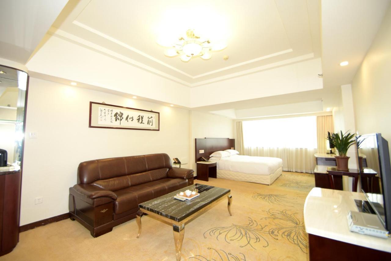 Overseas Chinese Friendship Hotel Canton Extérieur photo